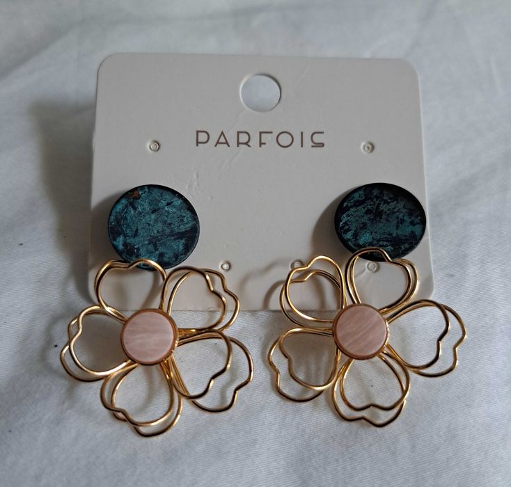 Brincos em forma de Flor - Parfois - Novos!