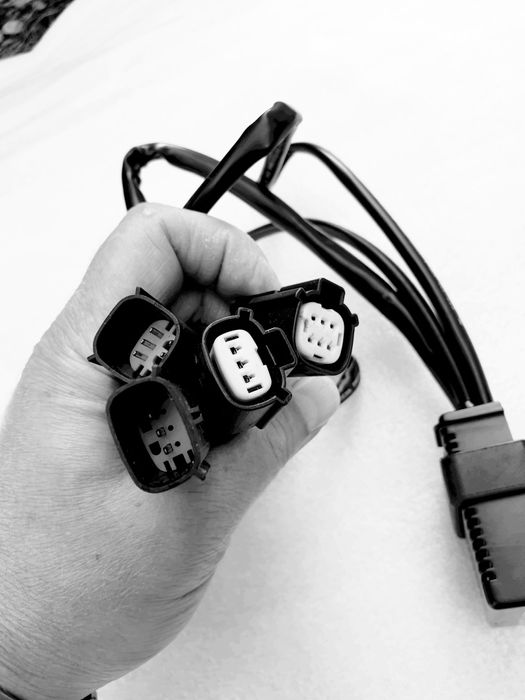 wiązka świateł kufra centralnego Harley Electra Road Glide od 2009