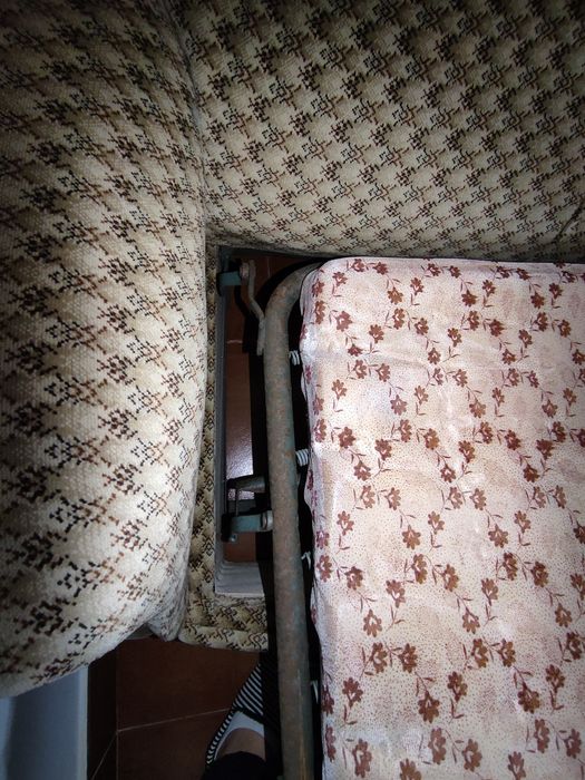 Sofá 3 lugares que transforma em cama