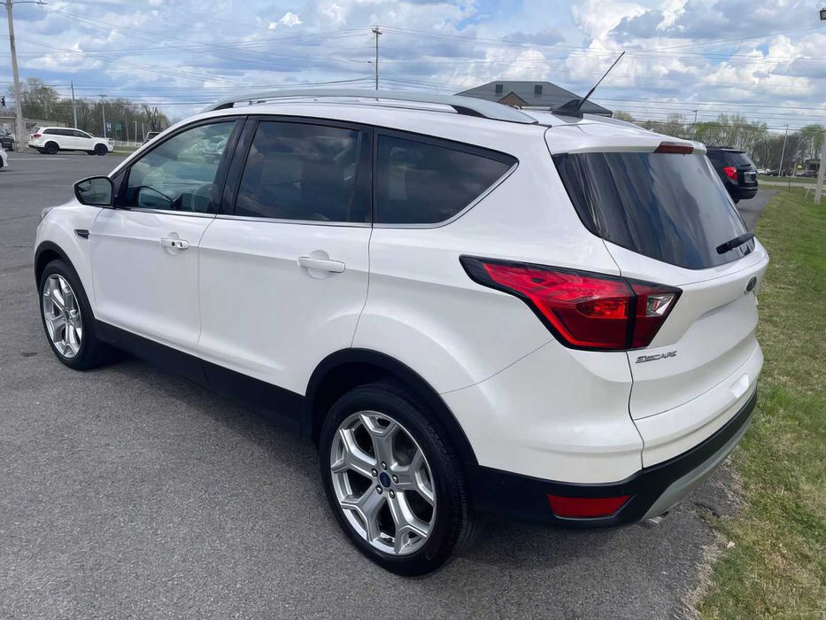 Ford Escape Titanium      2019