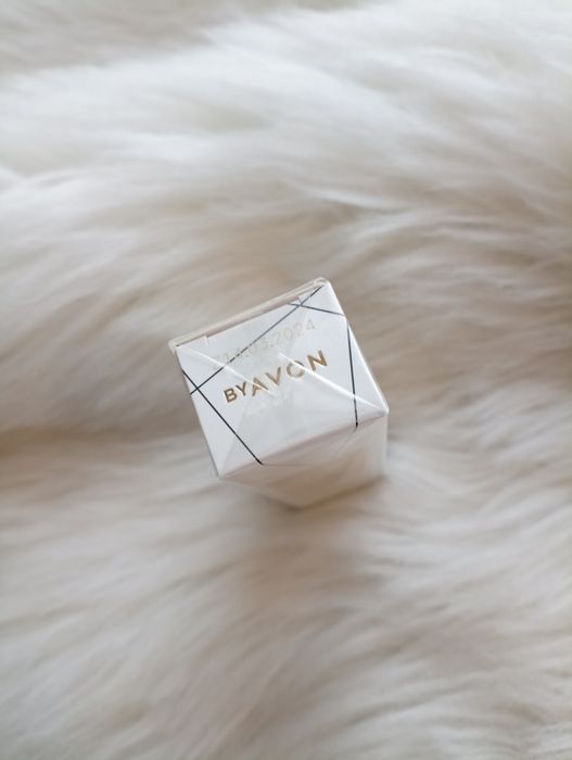 Krem pod oczy z Protinolem Avon