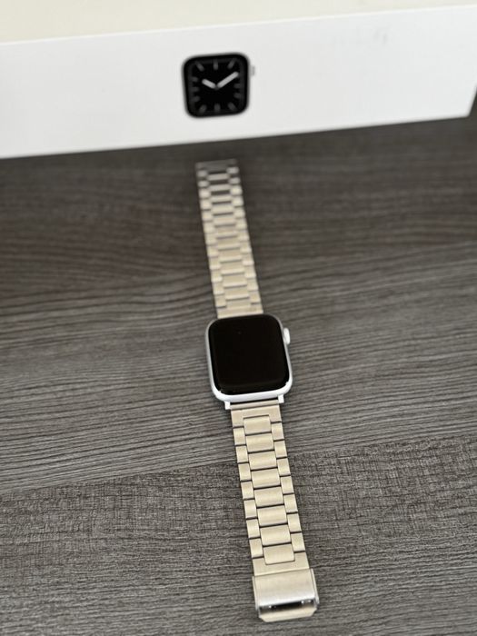 Apple Whatch Serie 5 - 44mm (como novo)