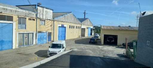 Pequenos Armazéns - Boxes de 10 e 15 m2 - Oliveira do douro