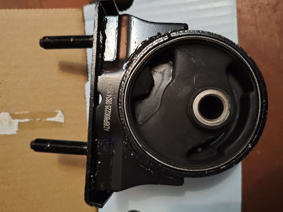 Подушка двигуна TOYOTA RAV 4 II