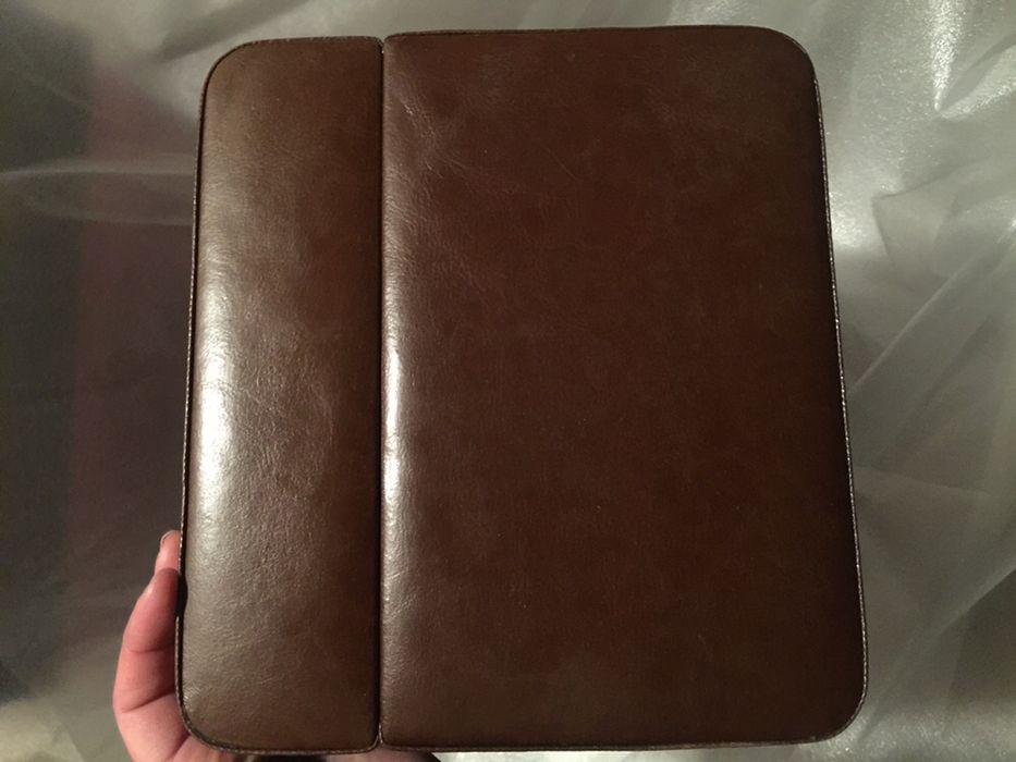 Necessaire castanho