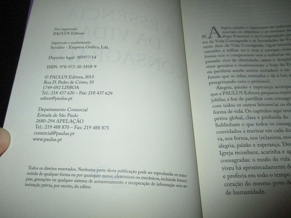 Livro A Essência da Vida Consagrada