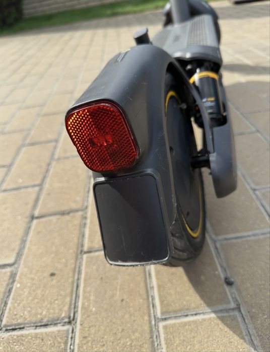 Продам Ninebot Max G2