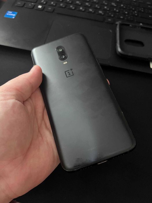 Смартфон OnePlus 6t