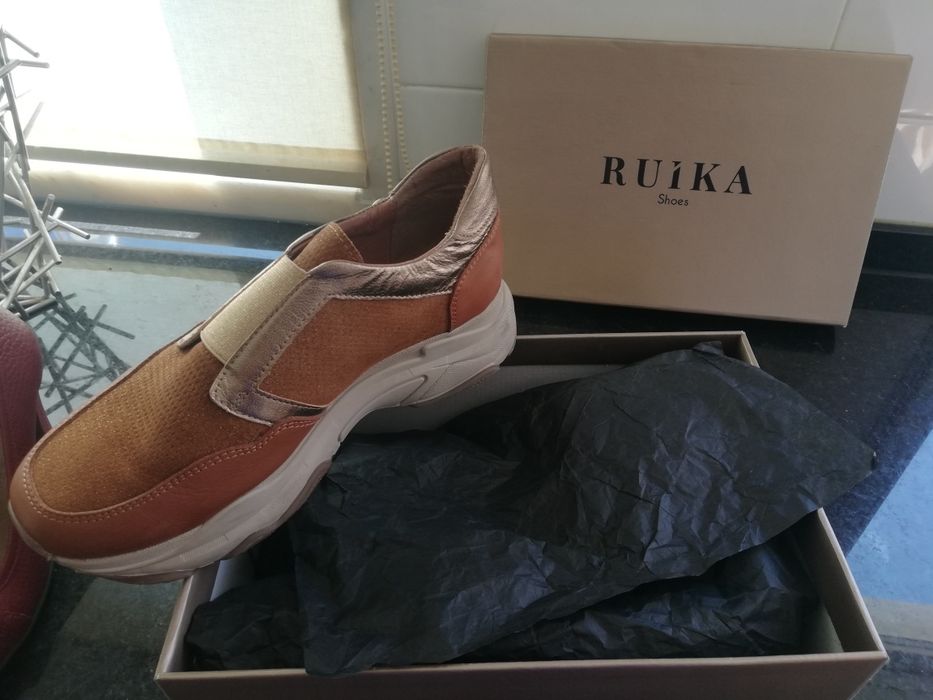 Ténis em pele genuína da marca Ruika