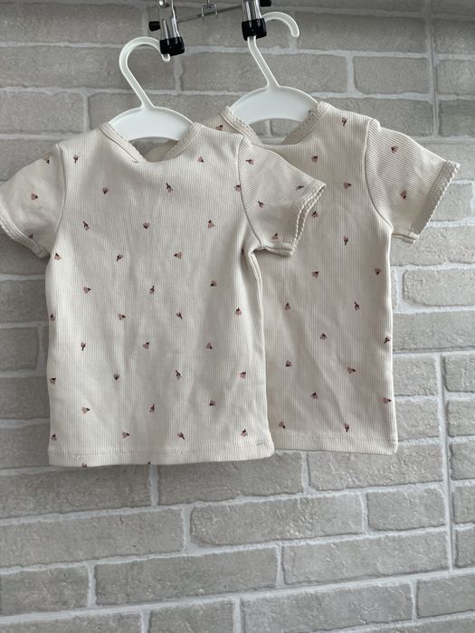 H&M футблока бєж бежева для двійні дівчинки дівчини 74 6-9 місяців