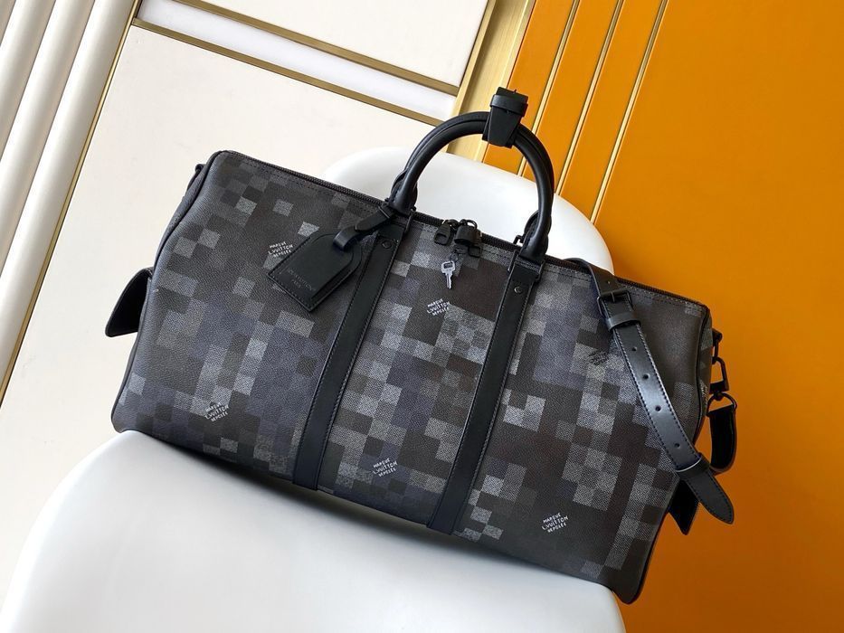Louis Vuitton Keepall сумка мужская черная пиксель спортивная кожаная