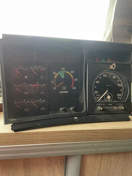 Zegary scania 4 dobry stan