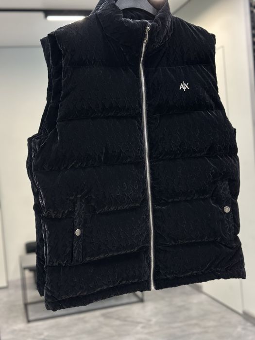 Жилетка Armani велюрова