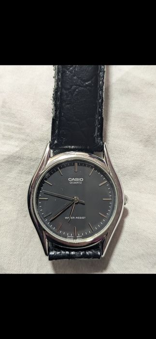 Продам чоловічий годинник Casio mtp 1154  в хорошому стані