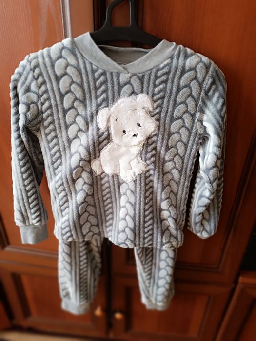 Тепла піжама на дівчинку