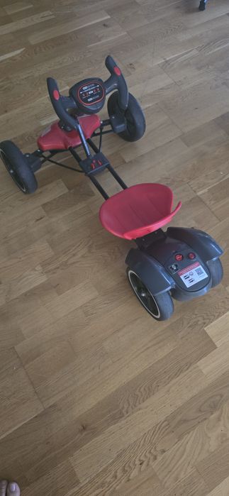 Gokart elektryczny dla dziecka Pilot ladowarka