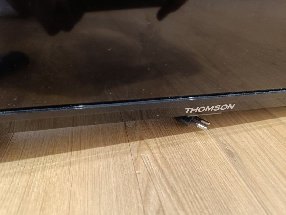 Telewizor tv Thomson  32` plus dekoder