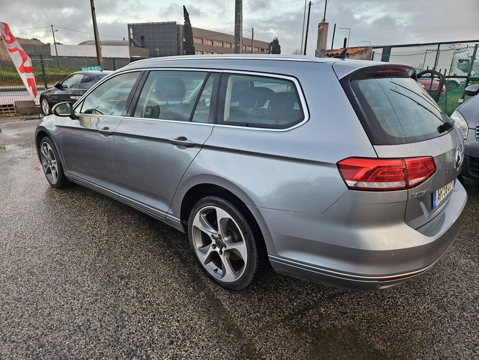 VW Passat 2.0TDI 150CV 121.000KMS Caixa Manual Financiamento 120 Meses