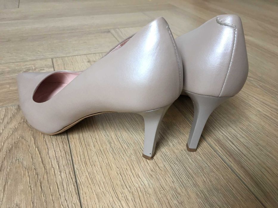 szpilki 39 pudrowy perłowy róż