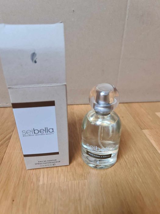 Perfumy sei bella,  biale kwiaty i wanilia