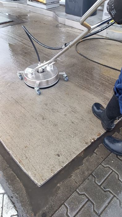 Mycie kostki brukowej, elewacji oraz pranie tapicerek