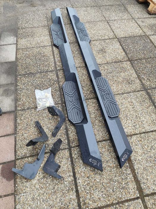 Dodge Ram 2009-24 nowe progi stopnie Westin HDX