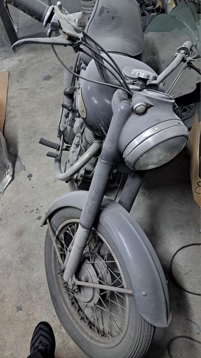 Royal enfield bullet 350