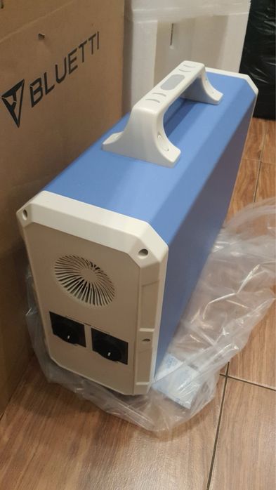 Bluetti PowerOak EB240, 1000Вт
