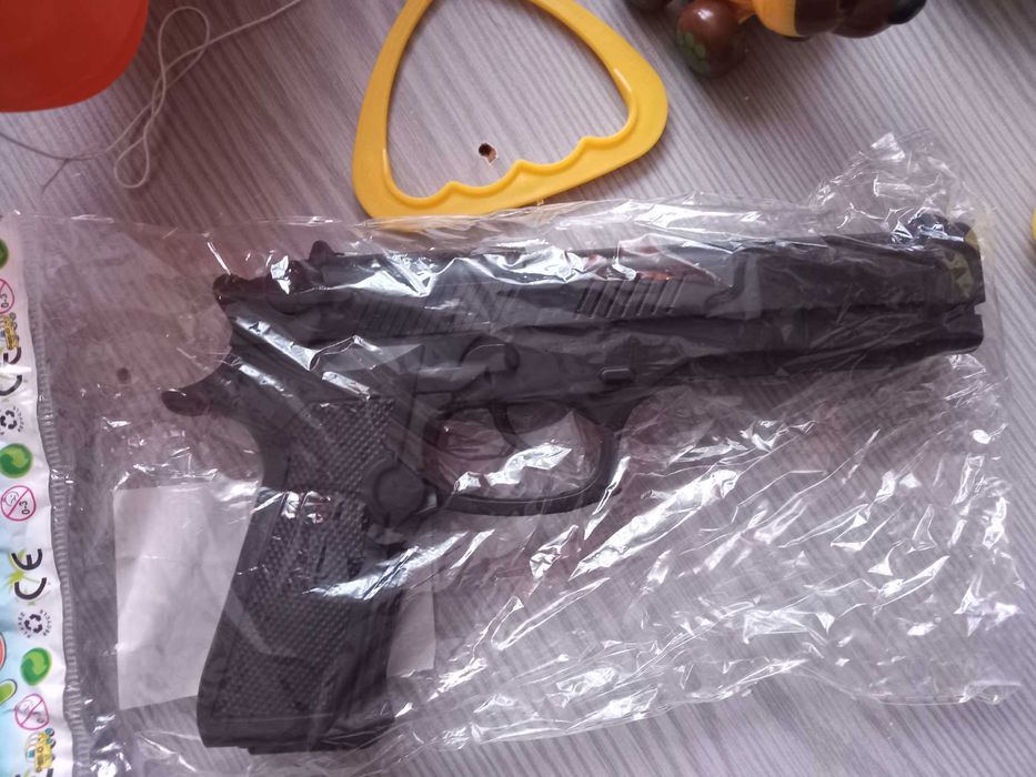 Продам комплектом детские новые игрушки.