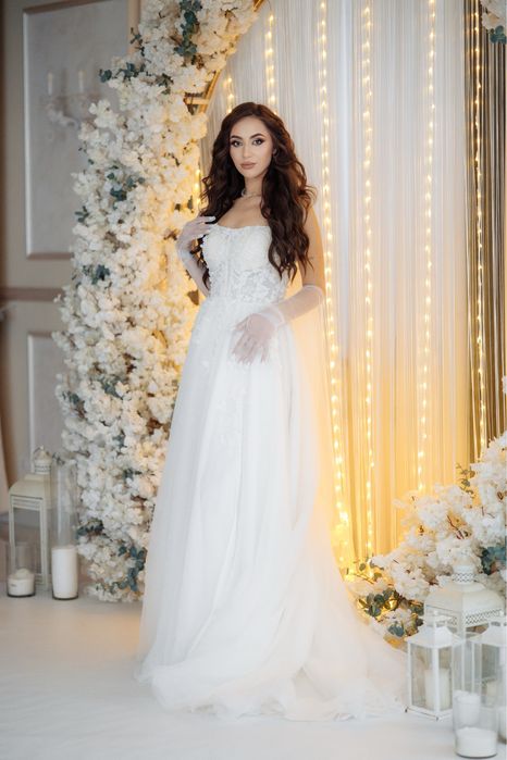 Весільна сукня, 44 розмір