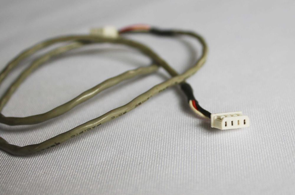Kabel audio do komputera.