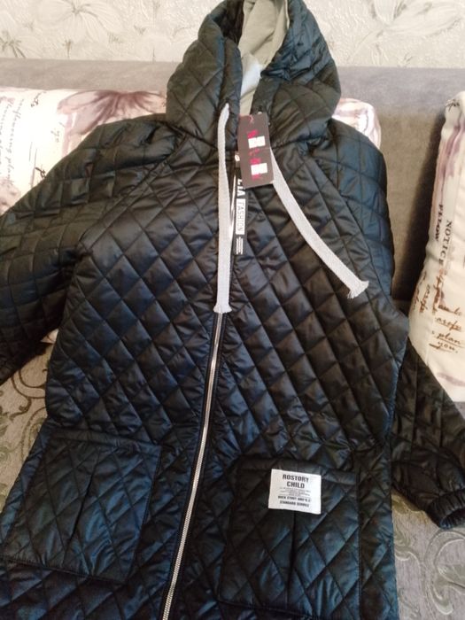 Куртка женская. с капюшоном.