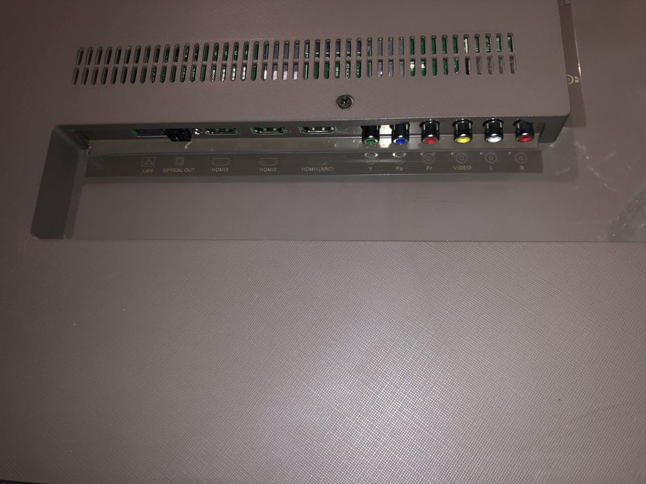 ТЕРМІНОВО Продам телевізор KIVI 65UK30G, 65 дюймів