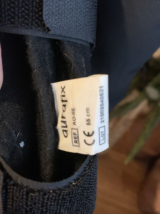 Тутор, фиксатор, бандаж на коленный сустав aurafix