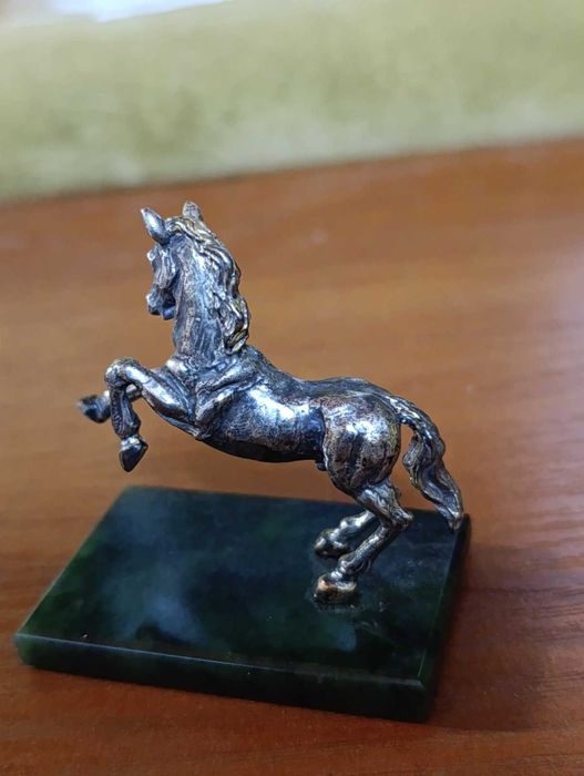 Новорічний подарунок - преміум "Кінь". Срібло з позолотою.