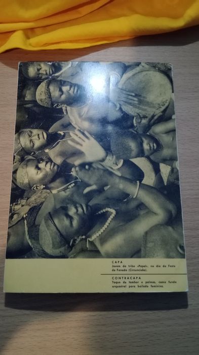 Livro antigo história