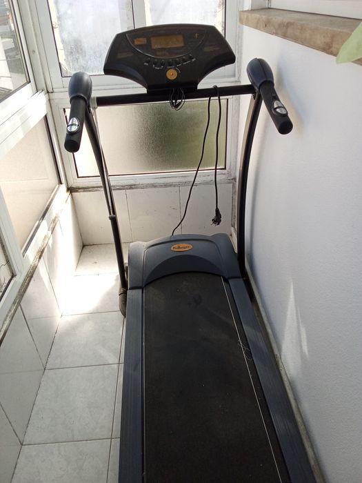 Electric treadmill449828224259205122