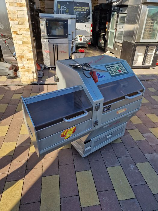 Слайсерна Хлеборезка Хлiборiзка для хлiба  сухарикiв  Wabama NEU