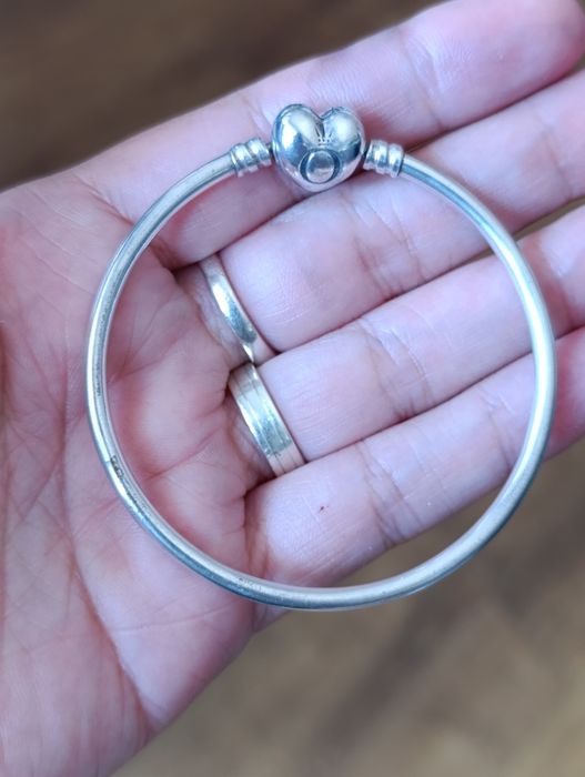 Bransoletka Pandora bangle serce 17