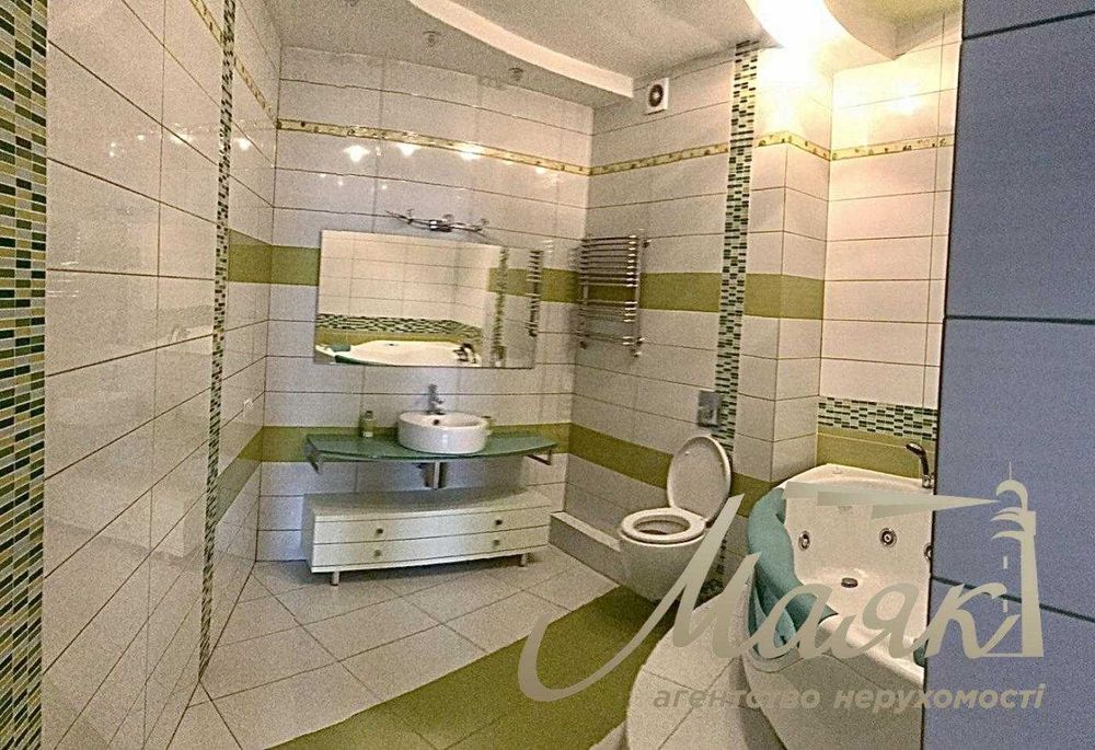 2к 130м2 Кудрявский спуск, Львовская площадь, Золотые Ворота, Центр