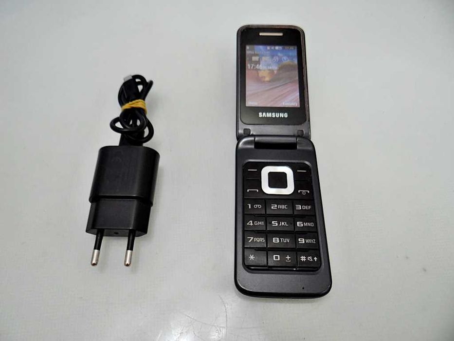 Samsung C3520 4 MB / 24 MB 2G czarny / Z klapką / Eko Komis