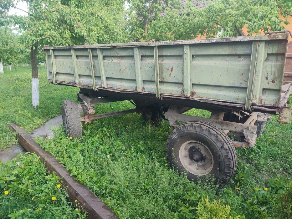 Продам причіп тракторний птс 4