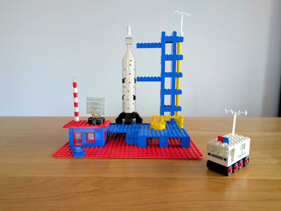 Lego 358 Rocket Base pierwsza rakieta vintage muzeum PRL lego