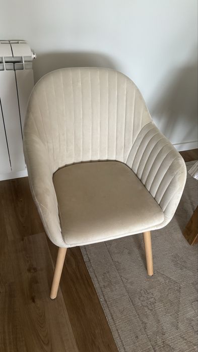 2 cadeiras sala jantar com perna solta (leer os detalhes)