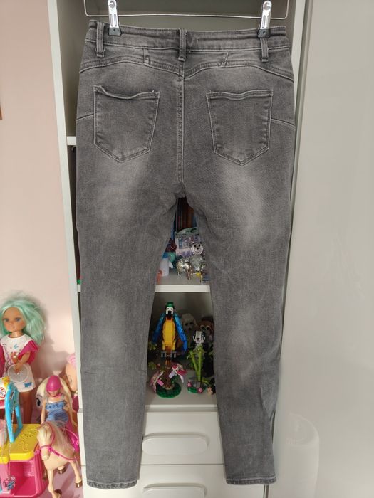 Spodnie jeans damskie