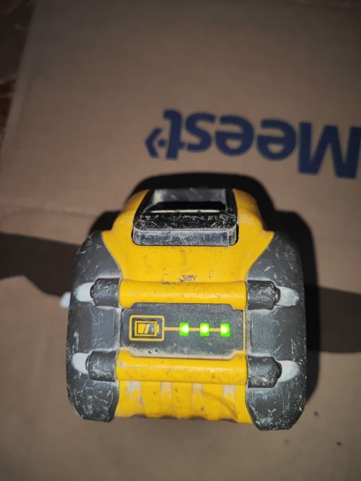 Батарея DeWALT DCB609, 2023 рік, привезений із США