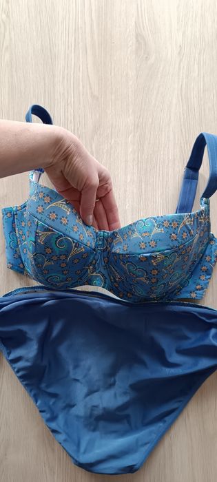 Strój dwuczęściowy