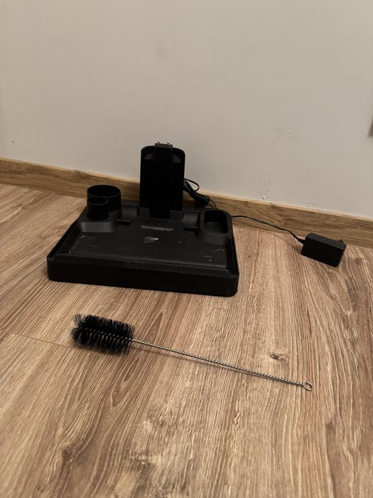 Bezprzewodowy odkurzacz pionowy mopujący Mova K10 biały