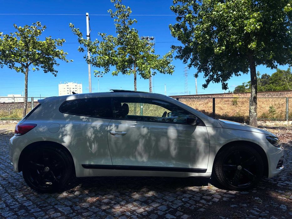 VOLKSWAGEN SCIROCCO 2.0 TDI SPORT