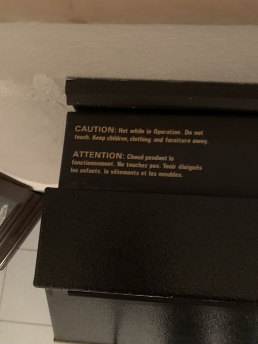 Lareira a funcionar a gaz . Sem necessidade de lenha